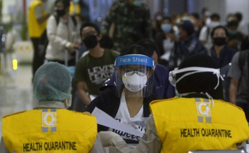 podiumnews.com-Tekan Penularan COVID-19, Pemerintah Perketat Aturan Perjalanan