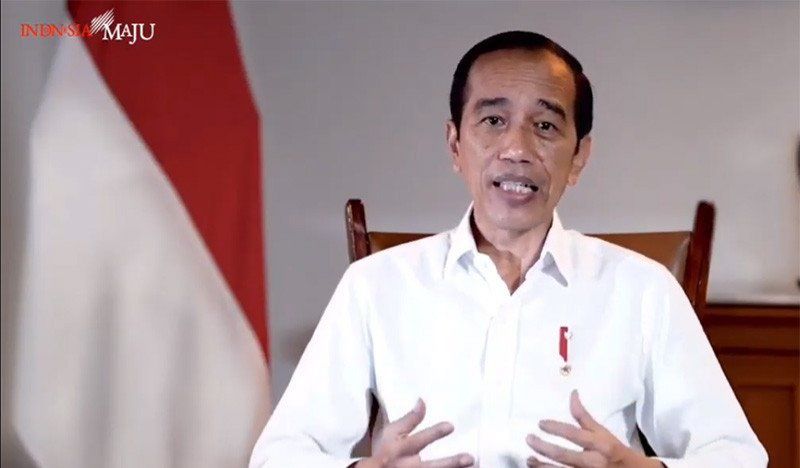 podiumnews.com-Presiden Jalani Vaksinasi COVID-19 di Istana Merdeka 