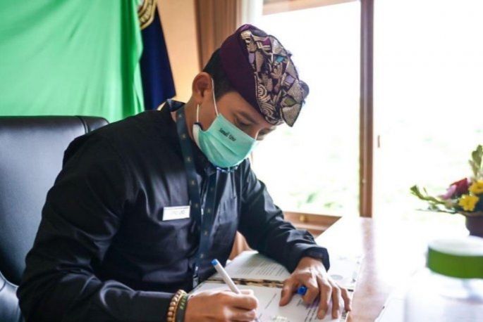 podiumnews.com-Menparekraf Ajak Pengusaha dan Profesional Bekerja dari Bali