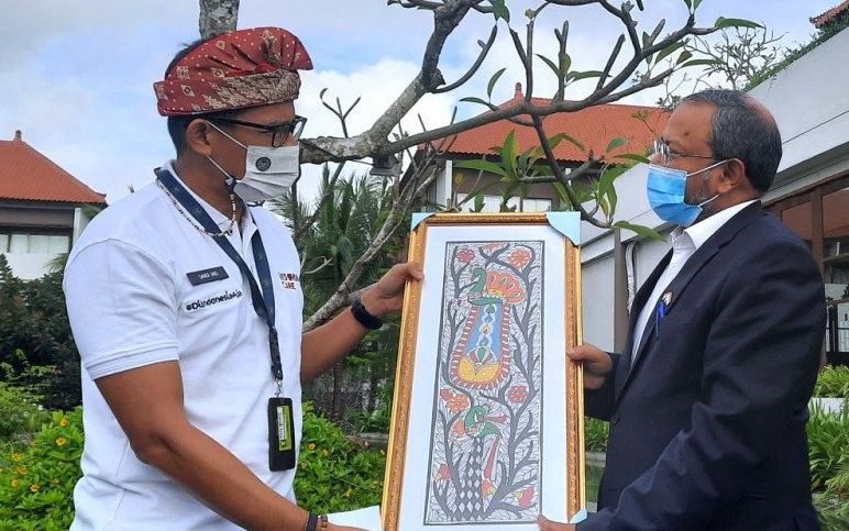 podiumnews.com-Sandiaga Uno-Dubes India Bahas Rencana Pembukaan Pariwisata Bali