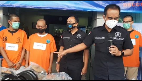 podiumnews.com-BNNP Bali Gagalkan Penyelundupan 25 Kilo Ganja