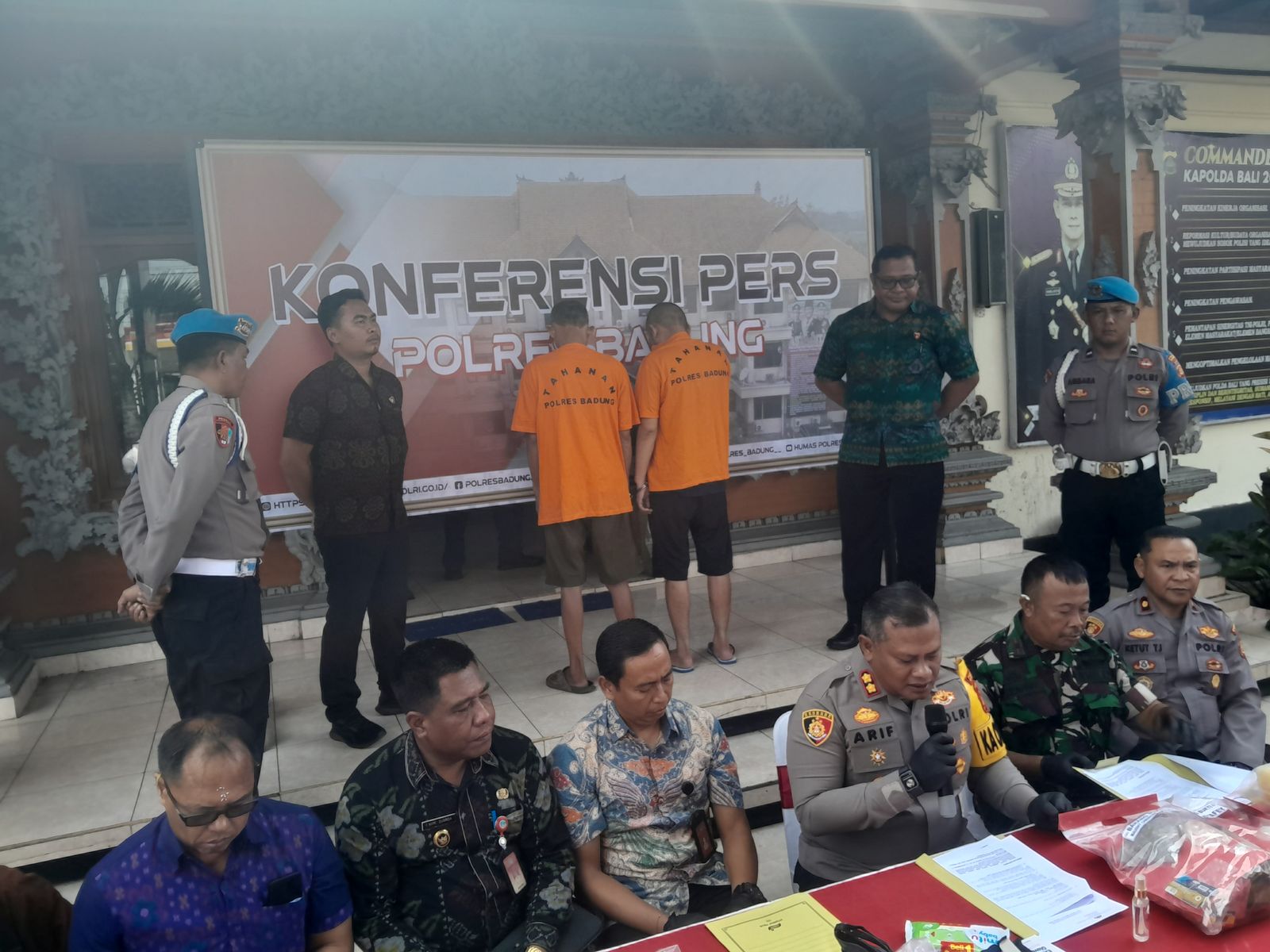 podiumnews.com-Ngamuk, Seorang Proa Bakar Warung