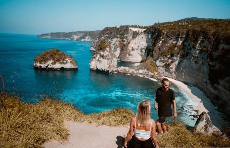 podiumnews.com-Kunjungan Wisman ke Indonesia September 2020 Turun 88,95 Persen