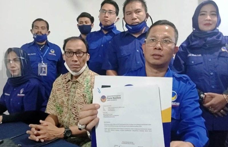 podiumnews.com-NasDem Calonkan Presiden Persebaya Dampingi MA di Pilkada Surabaya