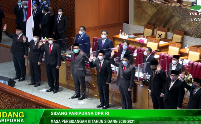 podiumnews.com-DPR Tetapkan 9 Anggota Ombudsman RI