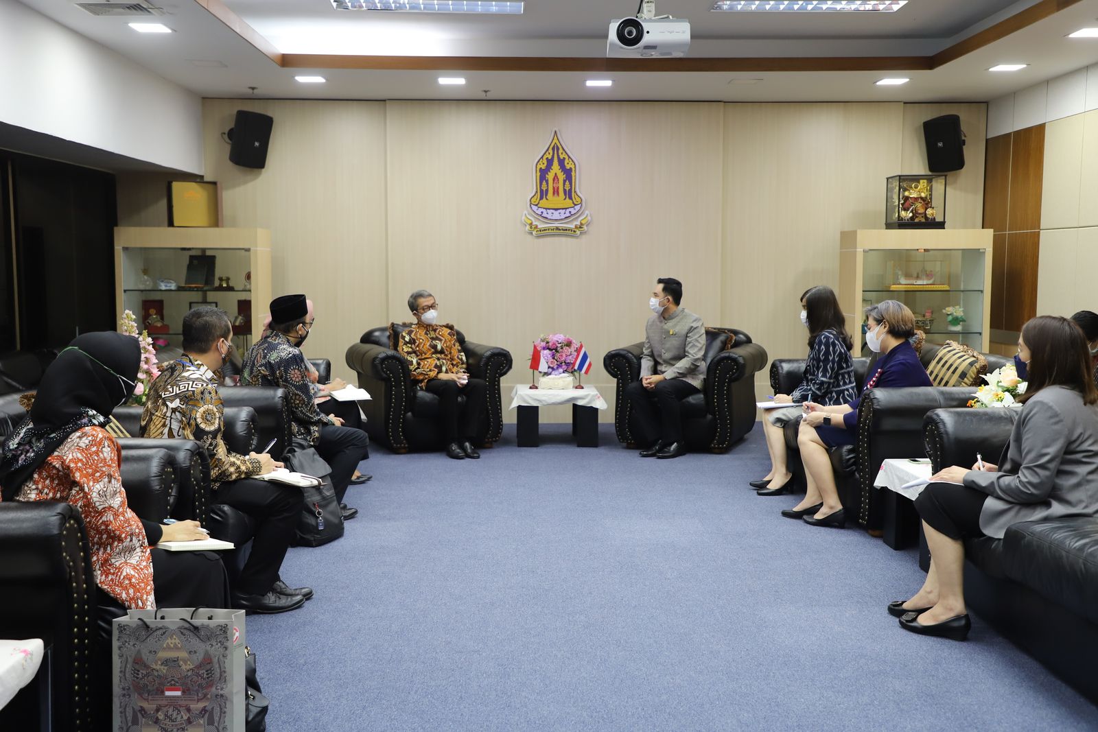 podiumnews.com-Budaya, Jembatan yang Tumbuhkan Saling Pengertian Antarbangsa