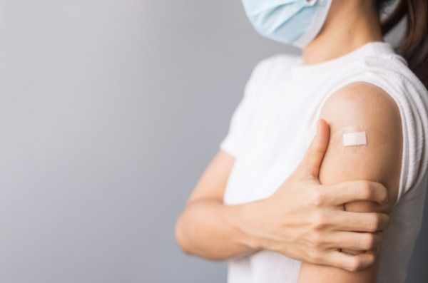 podiumnews.com-Lima Cara Hadapi KIPI Usai Vaksin Covid-19