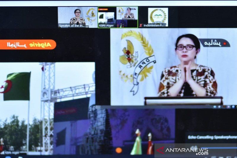 podiumnews.com-Puan Maharani Secara Daring Resmikan Monumen Soekarno di Aljazair