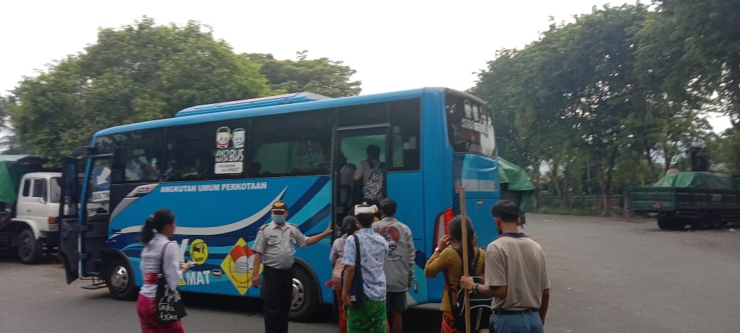 podiumnews.com-Bus Sekolah Diaktifkan Dukung PTM di Buleleng 