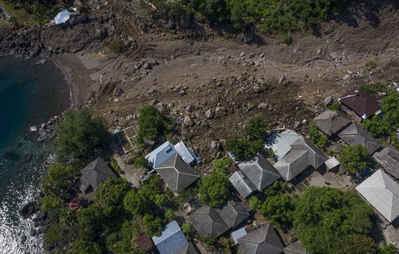 podiumnews.com-Menkominfo Tinjau NTT Pastikan Telekomunikasi Pulih