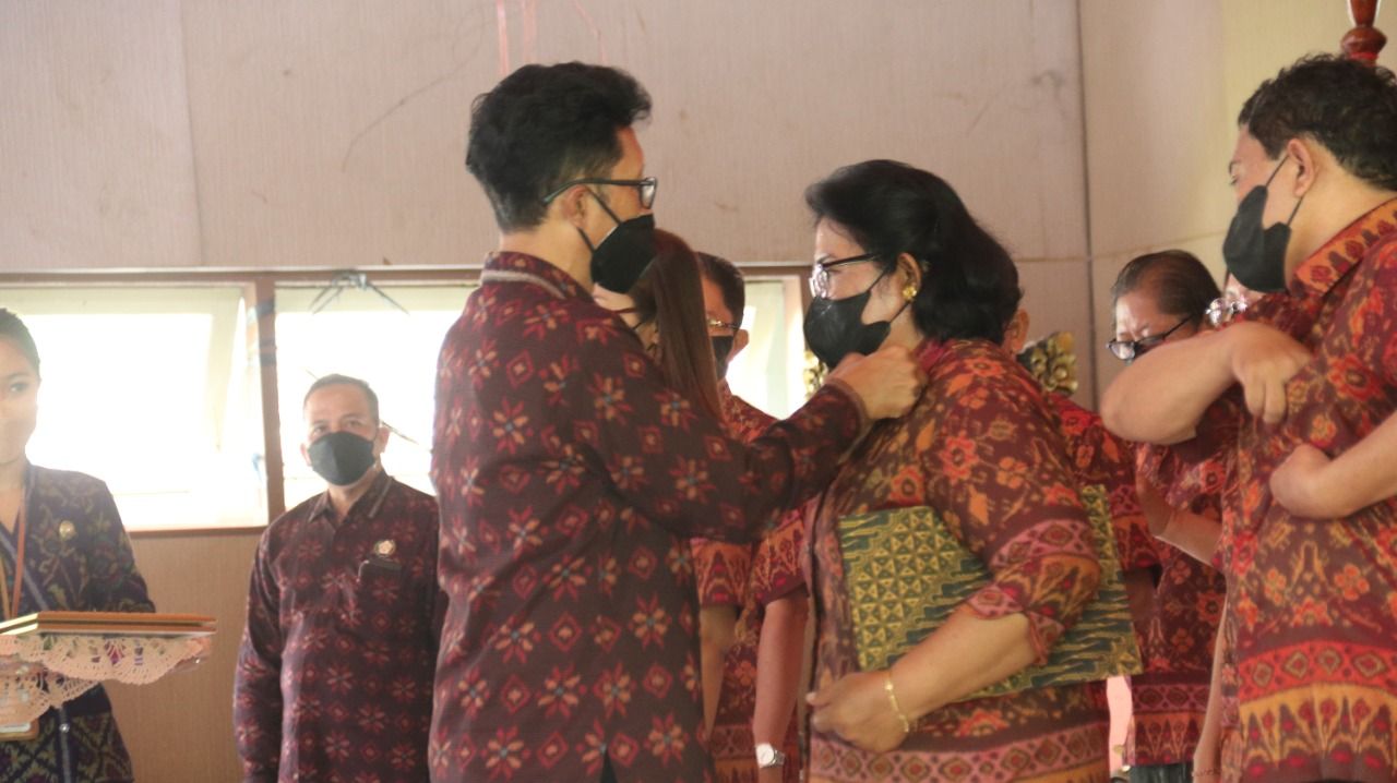 podiumnews.com-Gubernur Koster Minta PWI Buleleng Bertugas Profesional Sesuai UU Pers