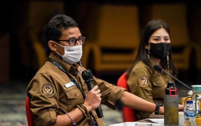podiumnews.com-Sandiaga Uno Dorong Pelaku Pariwisata Dapat Prioritas Vaksinasi