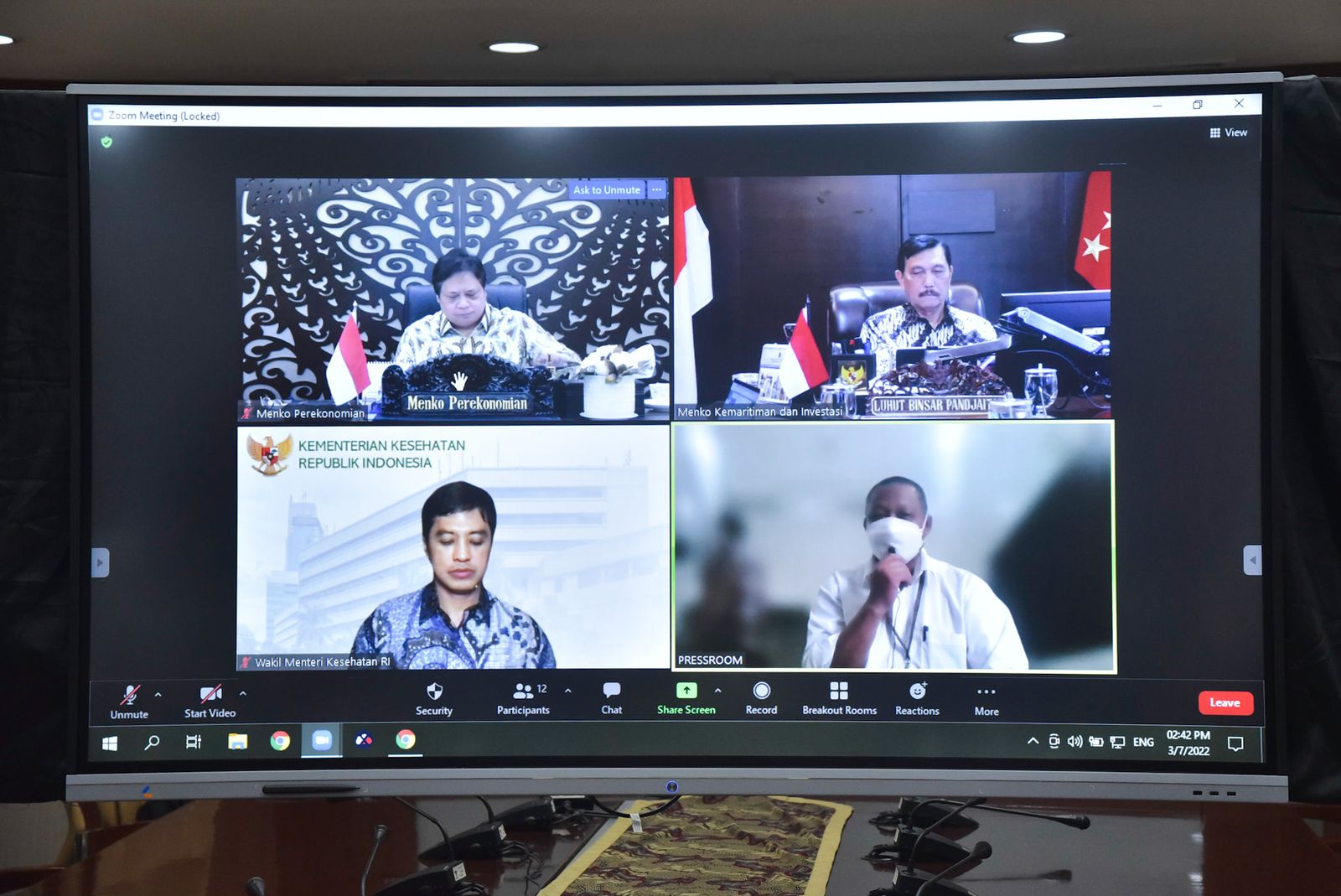 podiumnews.com-Airlangga: Kasus Covid-19 di Luar Jawa-Bali Menurun