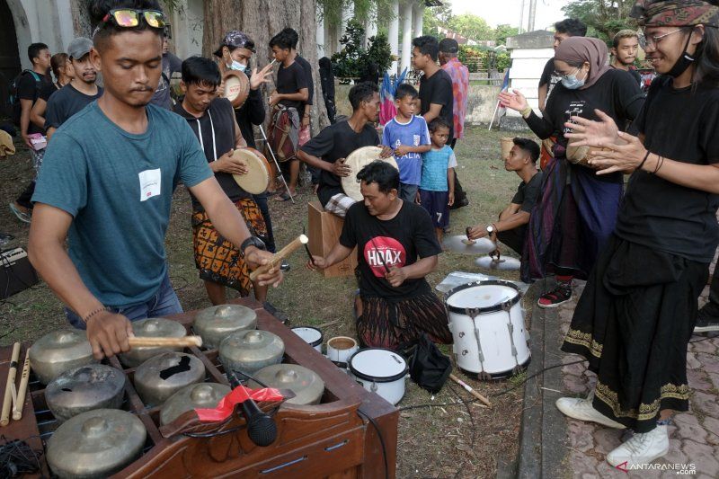 podiumnews.com-Bali Purnati Tampilkan "Nagri Babunyi" di Pulau Banda
