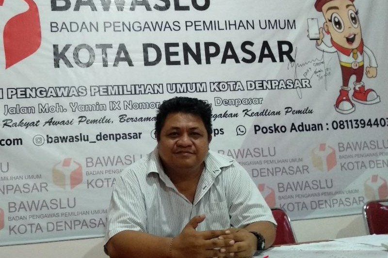 podiumnews.com-Bawaslu Denpasar Temukan Dugaan 15 Pemilih Berusia di Atas 100 Tahun