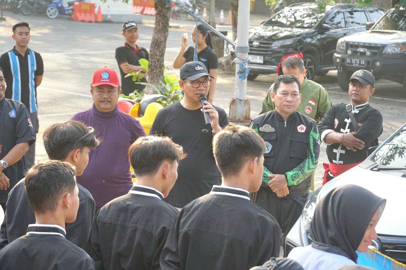 podiumnews.com-Plt. Bupati Suiasa Hadiri Kegiatan Bersih Pantai dan Latihan Bersama Forsilat Bali Shanti  