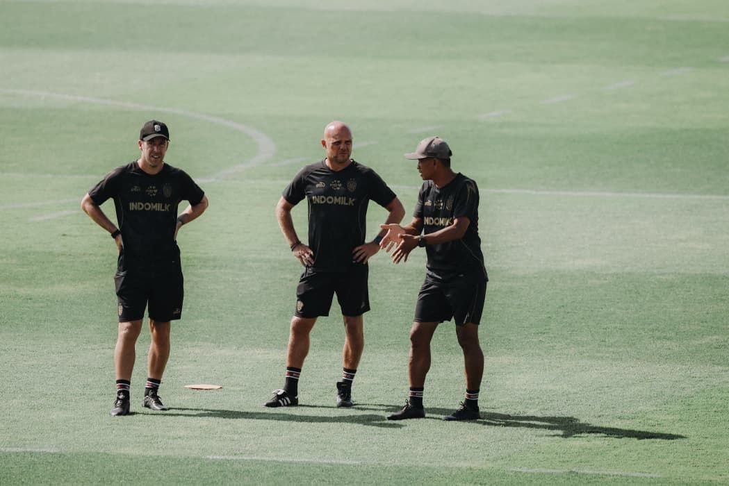 Pulang dari Belanda, Coach Johnny Kembali Dampingi Bali United
