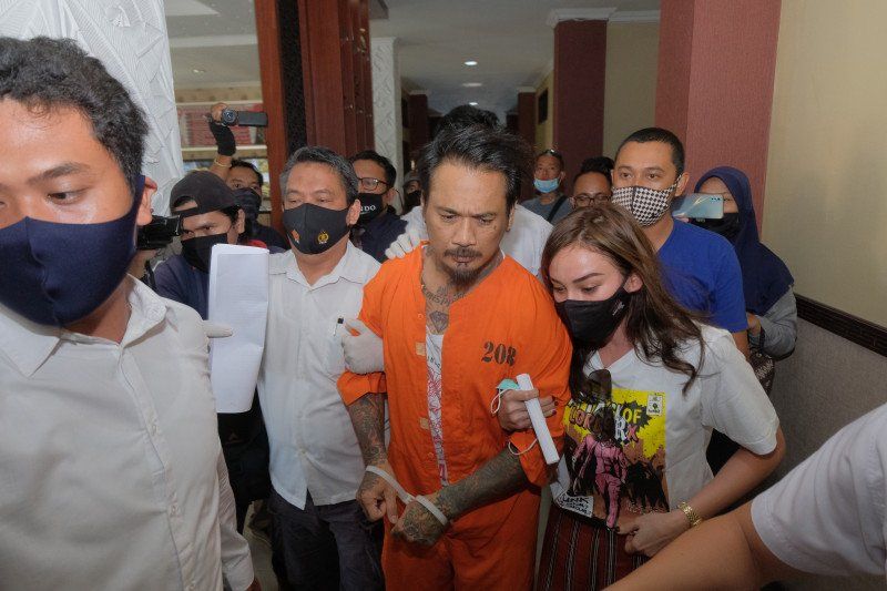 podiumnews.com-PN Denpasar Rencanakan Siaran Langsung Sidang Perdana Jerinx SID 