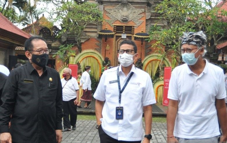 podiumnews.com-Dua Juta Masyarakat Bali Ditarget Jalani Vaksinasi Pertengahan 2021