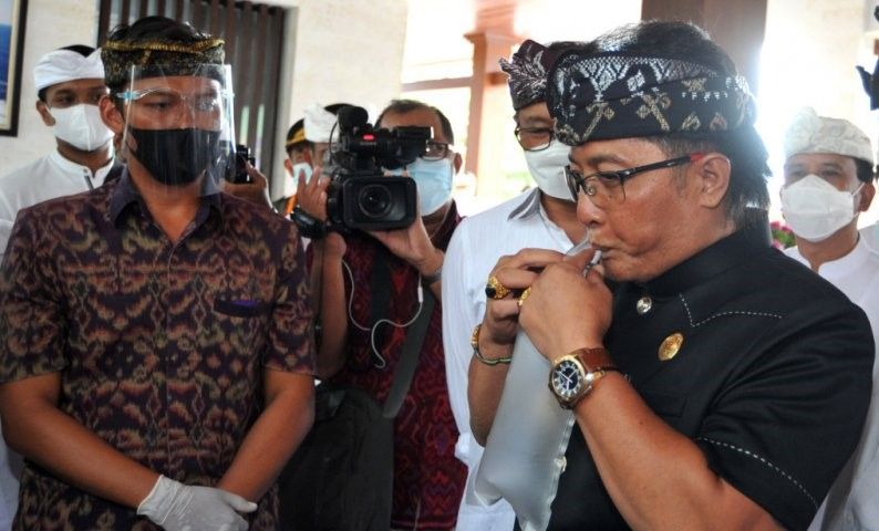 podiumnews.com-DTW Pura Uluwatu Luncurkan GeNose Bagi Wisatawan