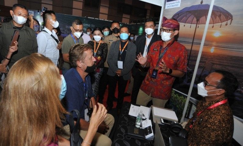 podiumnews.com-Menparekraf Tinjau Bali Beyond Travel and Fair 2021