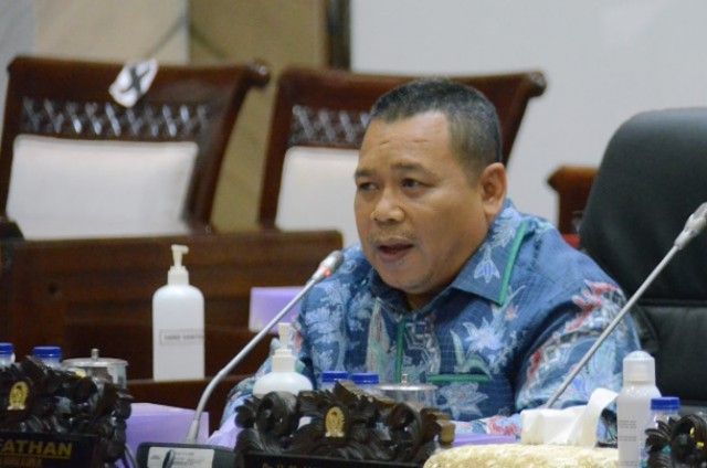podiumnews.com-Legislator Serukan Setop Semua Proyek Selain Penanganan Covid-19
