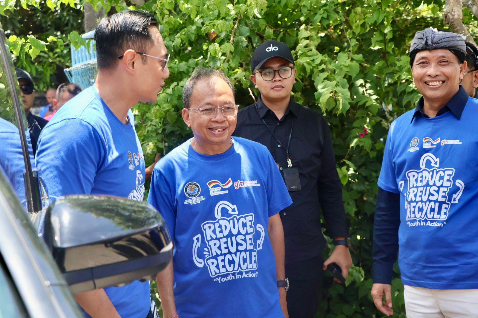 podiumnews.com-Gubernur Koster Sampaikan Permasalahan Lingkungan di Bali, Menteri AHY Siap Kawal