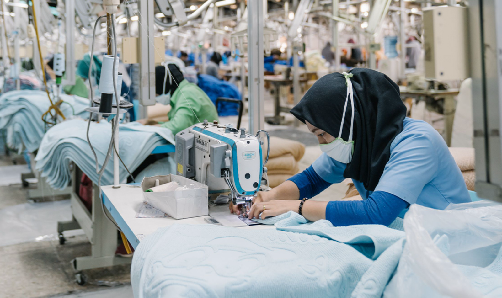 podiumnews.com-Handuk Legendaris Terry Palmer Andalkan Live Streaming, Catat 40% Penjualan dari Shopee Live