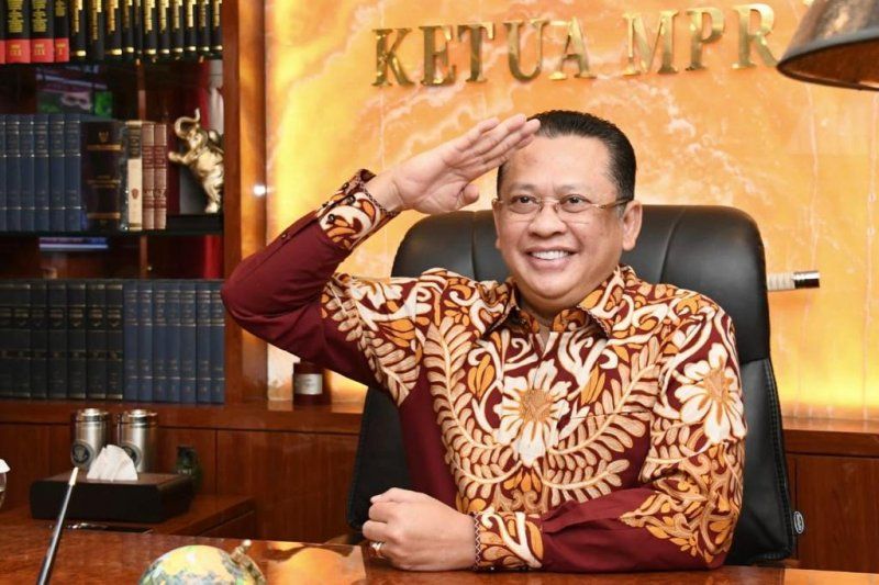 podiumnews.com-Ketua MPR Dorong Pelaku Usaha Bali Segera Digitalisasi Produk