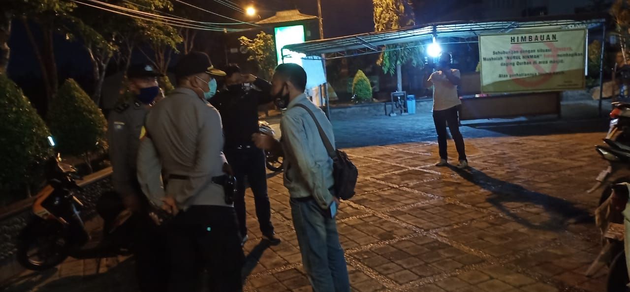 podiumnews.com-Malam Idul Adha Polres Badung Kontrol Sejumlah Masjid