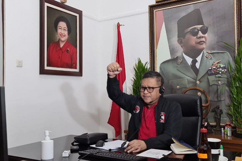 podiumnews.com-Megawati Apresiasi Kedisiplinan Calon Kepala Daerah di Sekolah Partai