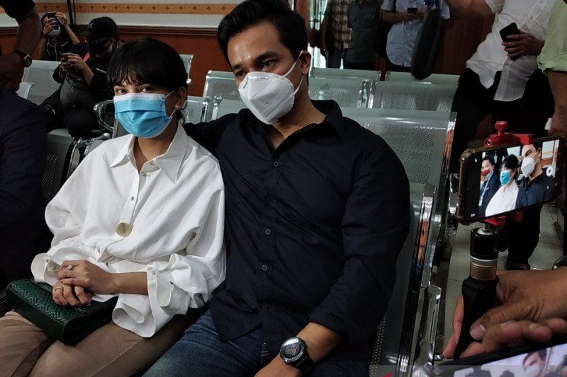 Vanessa Angel Mengaku Trauma Jalani Sidang Perdana Kasus Narkoba