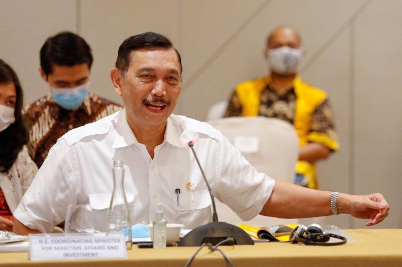 podiumnews.com-Luhut Mau Minta Tambahan 20 Juta Dosis Vaksin Dari UEA