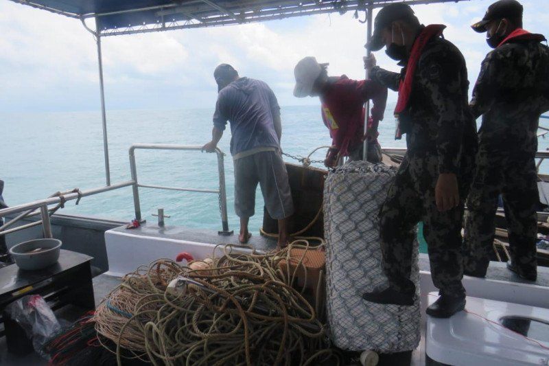 podiumnews.com-KKP Tertibkan Alat Tangkap Trawl di Kepulauan Seribu dan Lampung