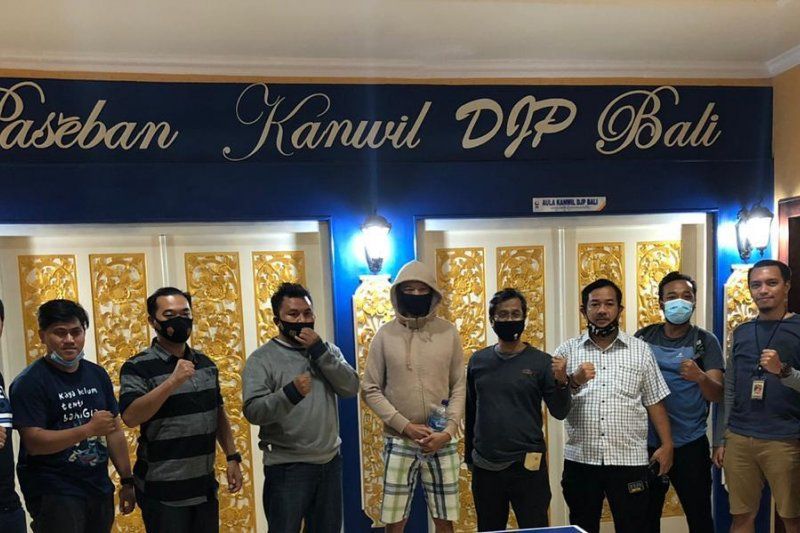 podiumnews.com-Polda Bali Tangkap DPO Kasus Pajak Rp14 Miliar di Buleleng