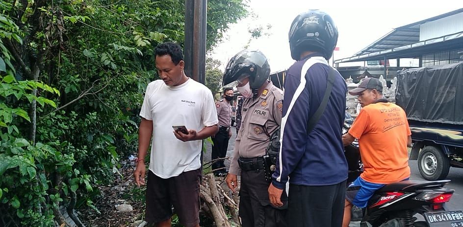 podiumnews.com-Seorang Kakek di Abiansemal Tewas Kesetrum Saat Bersihkan Pagar 