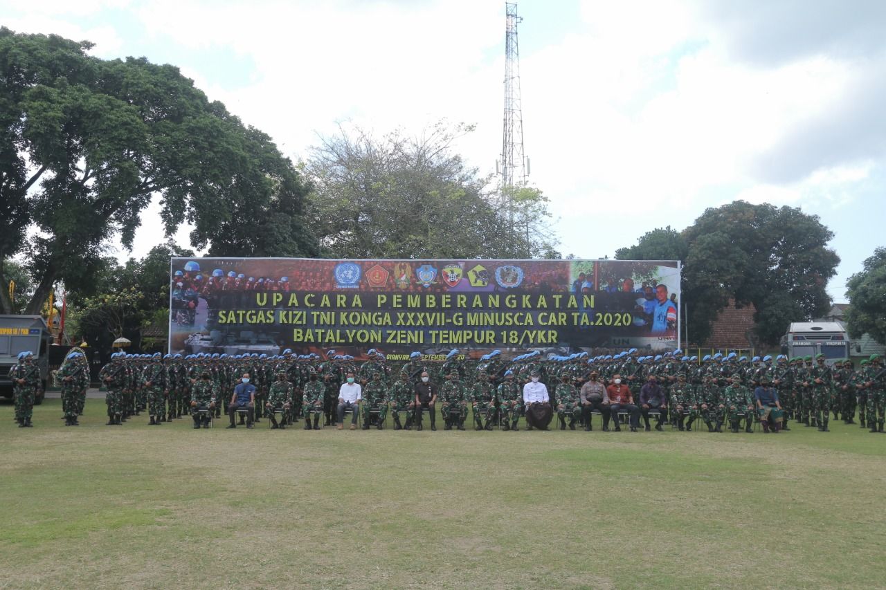 podiumnews.com-Pangdam Udayanan Lepas Prajurit Tergabung Pasukan Perdamaian PBB 