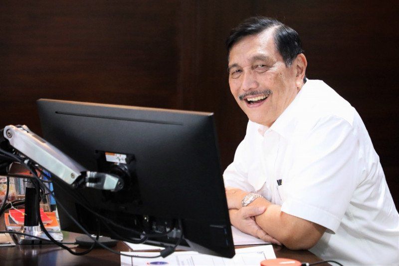 Luhut Minta BPPT-Bio Farma Segera Produksi Alat Tes PCR-Rapid