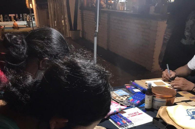 podiumnews.com-Masa Pandemi, Seniman Seni Grafis Hasilkan Kreativitas Bernilai Guna