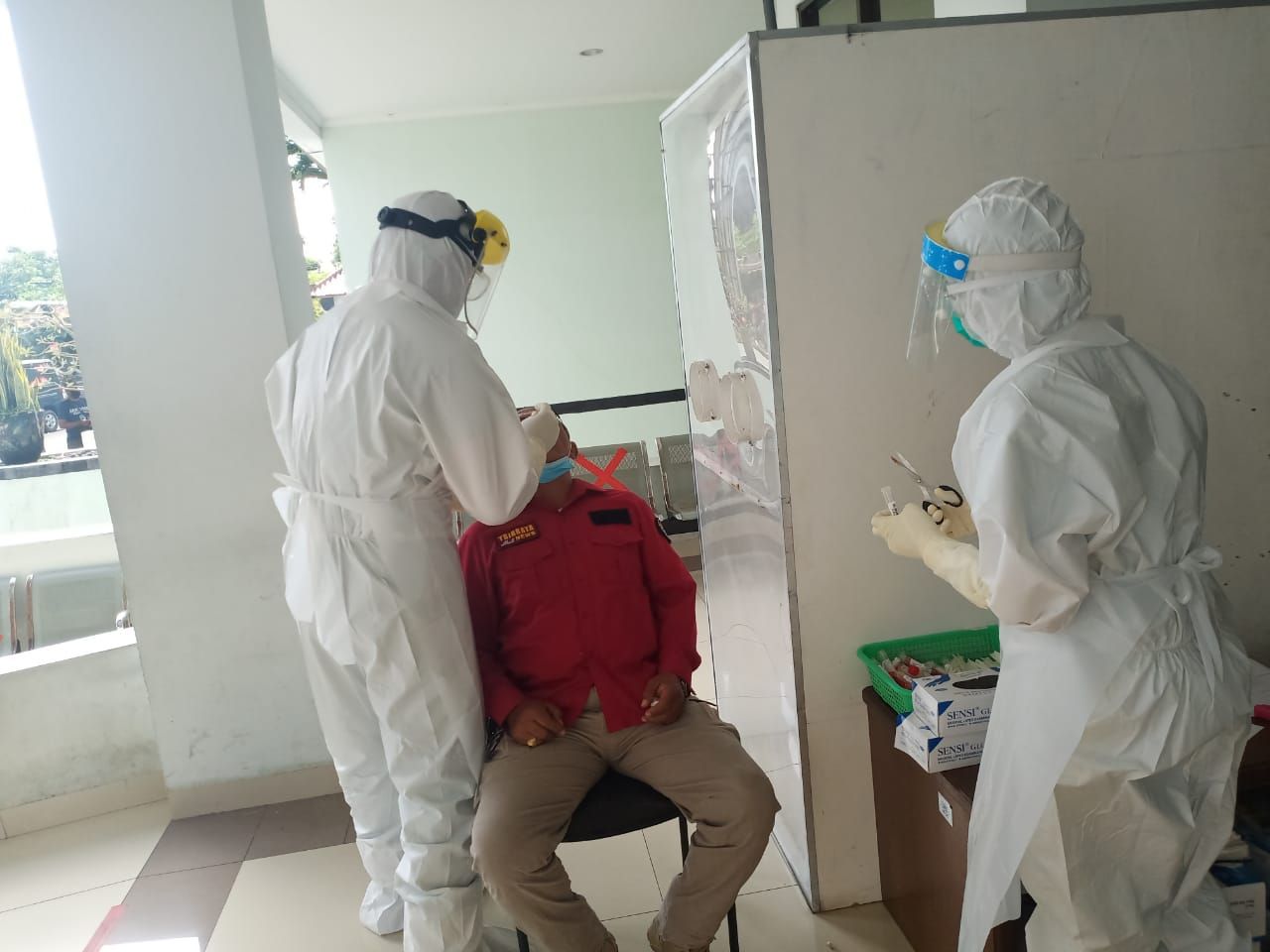 podiumnews.com-Ratusan Personil Polres Badung Lakukan Tes Swab COVID-19