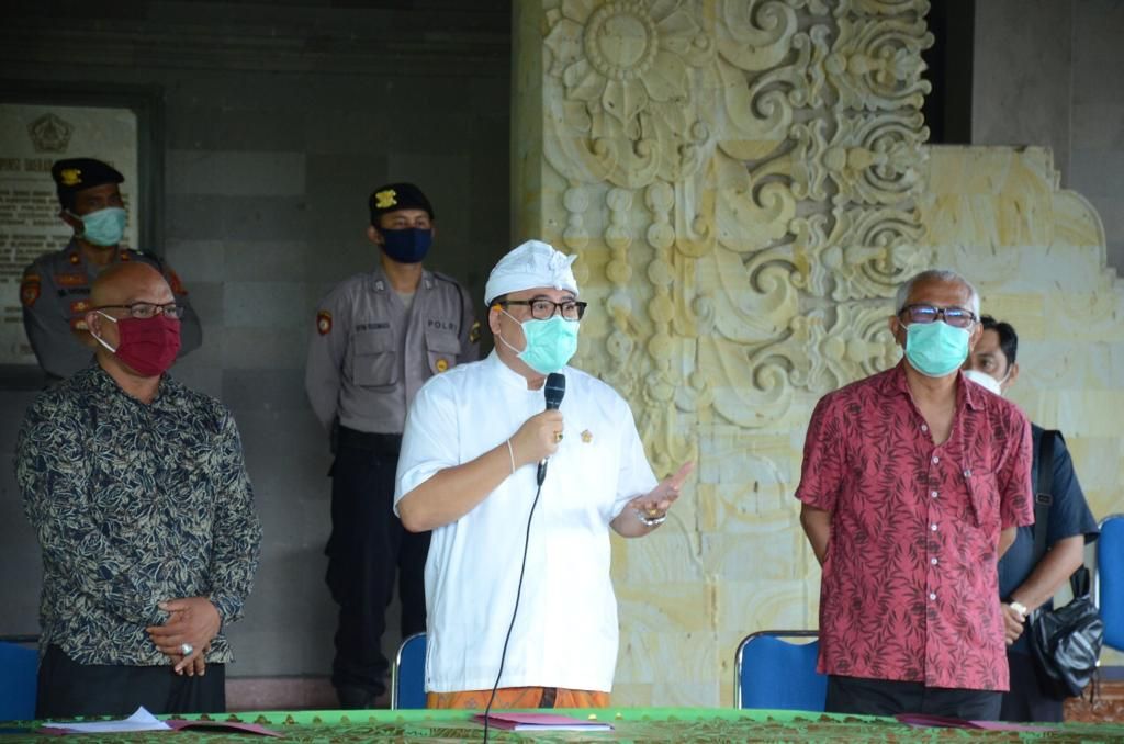 podiumnews.com-Gerudug DPRD Bali, SANTI Gelar Sidang Rakyat