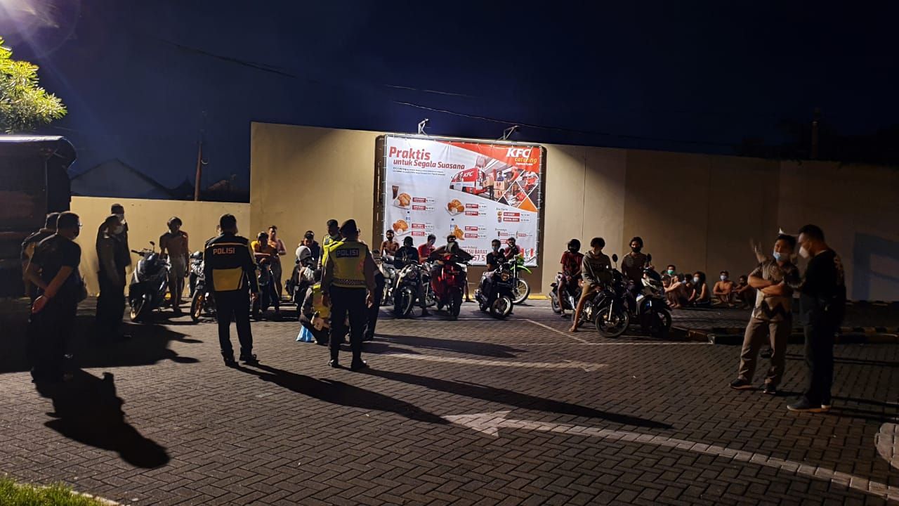 podiumnews.com-Polda Bali Amankan 31 Orang Dalam Razia Balap Liar