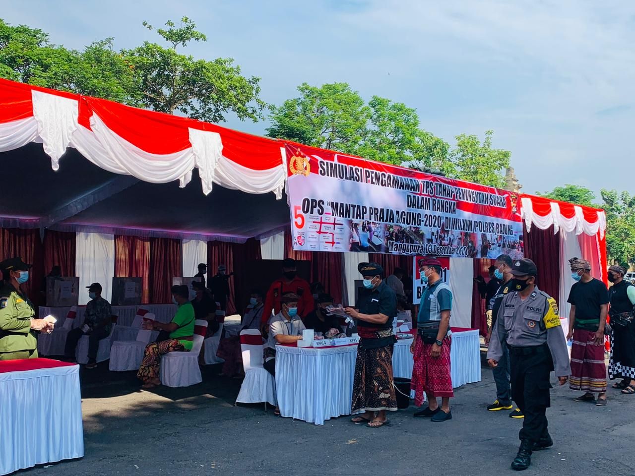 podiumnews.com-Polres Badung Gelar Simulasi Pengamanan di TPS