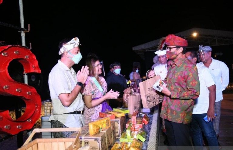 podiumnews.com-Sandiaga Uno: Bali Tolok Ukur Bangkitkan Ekonomi di Tengah Pandemi