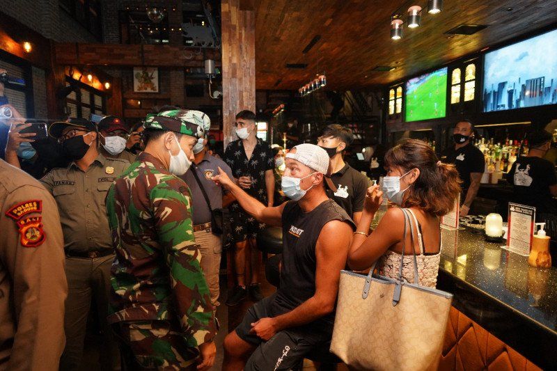 podiumnews.com-Empat Kabupaten/Kota di Bali Jadi Sorotan Peningkatan Kasus COVID-19