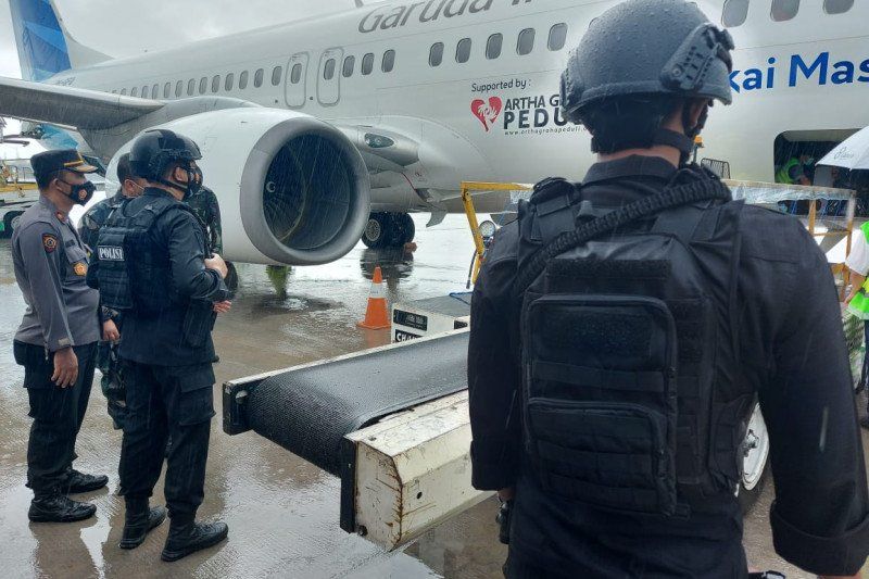 podiumnews.com-Polda Bali Kawal Ketat Penerimaan Vaksin COVID-19 Tahap Kedua