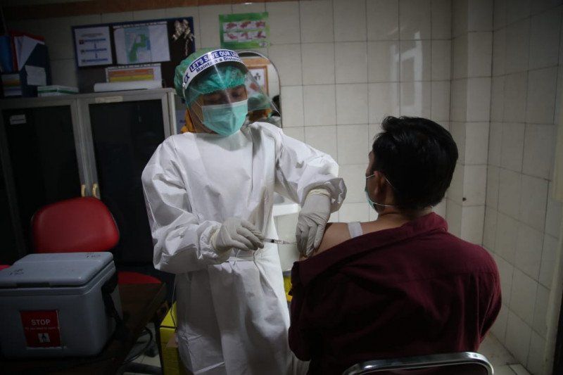 podiumnews.com-1,2 Juta Nakes Akan Divaksin di Tahap Pertama Vaksinasi