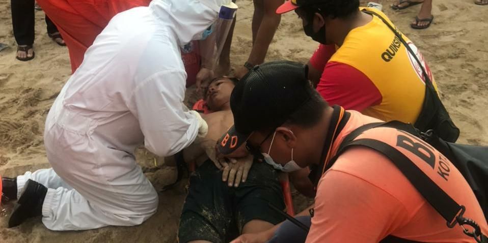 podiumnews.com-Seorang Pelajar Nyaris Tewas Tenggelam di Pantai Merta Sari