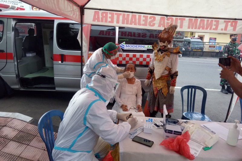 podiumnews.com-Nakes di Bali Tak Divaksin Dominan Karena Hipertensi