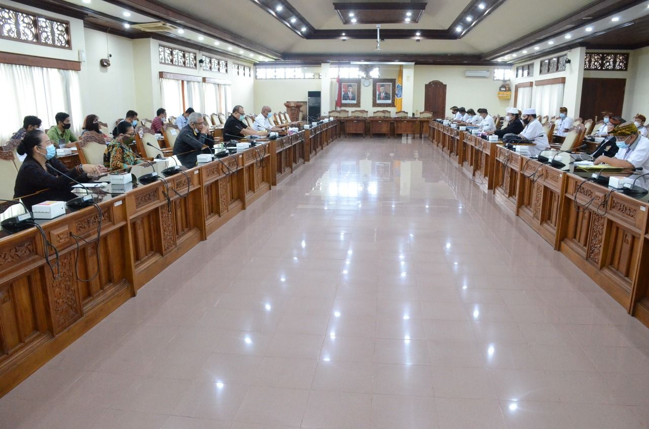 podiumnews.com-DPRD Bali Beri Usulan untuk LPD di Masa Pandemi